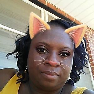 Meet your Posher, April